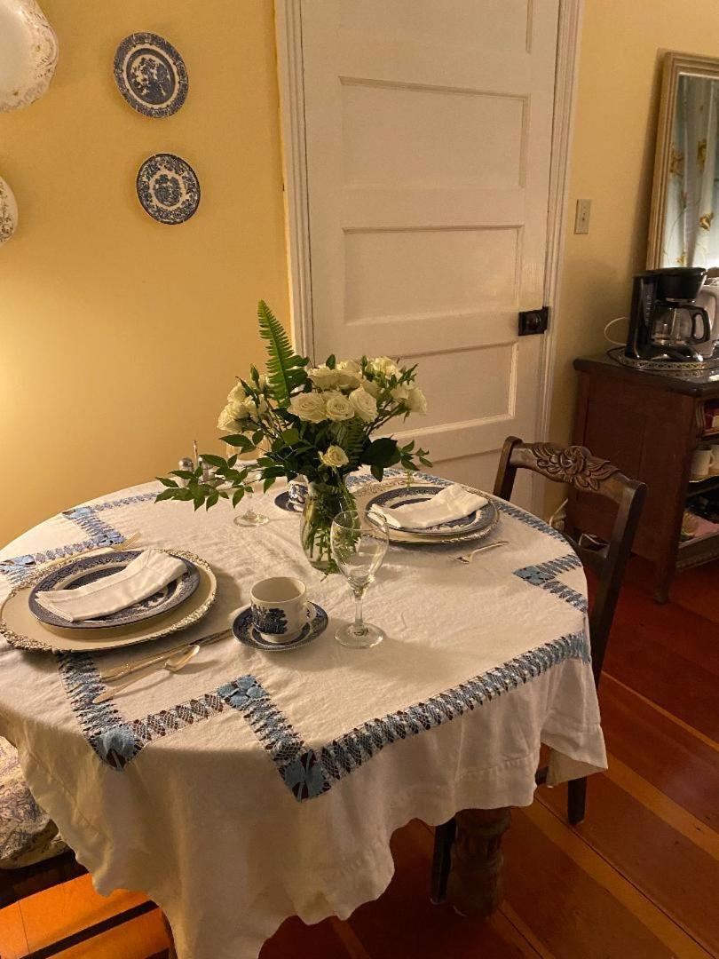 Magnolia Cottage Bed And Breakfast 纳奇兹 外观 照片