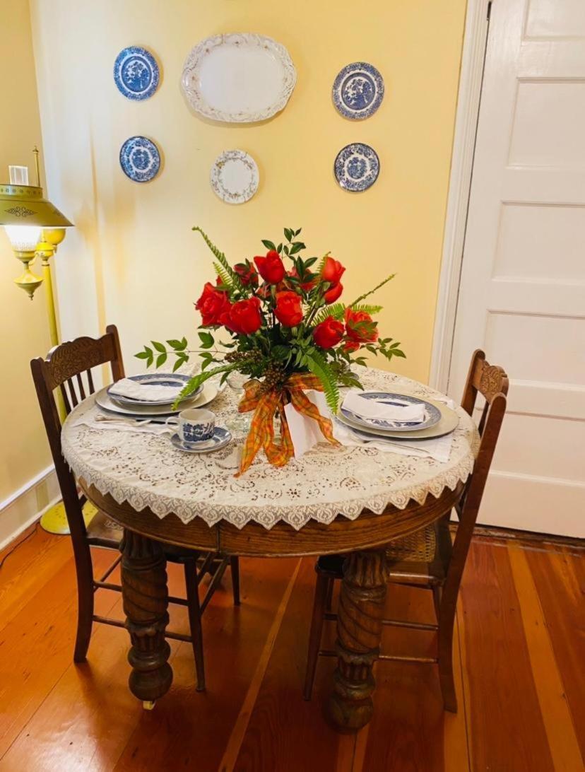 Magnolia Cottage Bed And Breakfast 纳奇兹 外观 照片